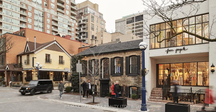 1402-8 Cumberland Street, Toronto, ON, M4W 0B6 - 2