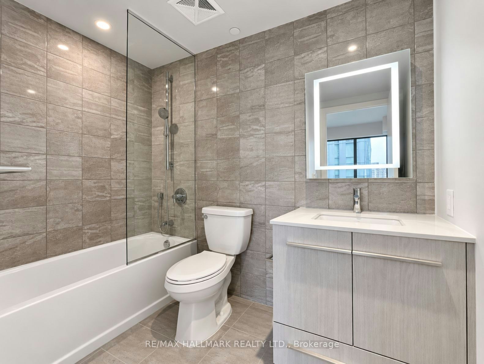 1402-8 Cumberland Street, Toronto, ON, M4W 0B6 - 8