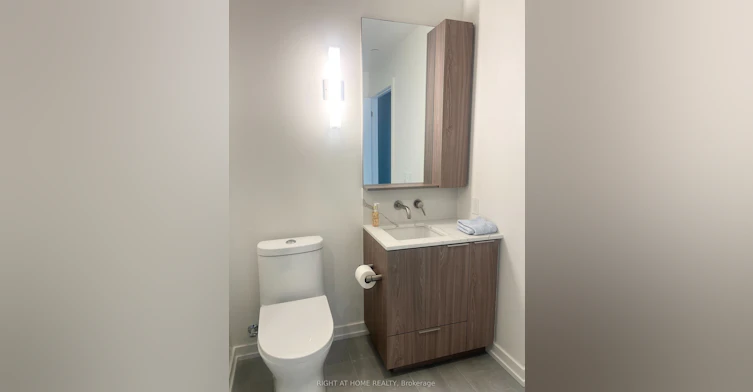 1801N-120 Broadway Avenue, Toronto, ON, M4P 0E9 - 15
