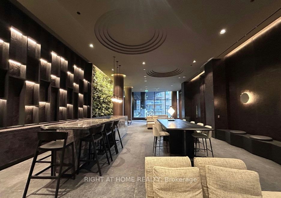1801N-120 Broadway Avenue, Toronto, ON, M4P 0E9 - 26