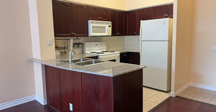 110-1720 Eglinton Avenue E, Toronto, ON, M4A 2X8 - 4
