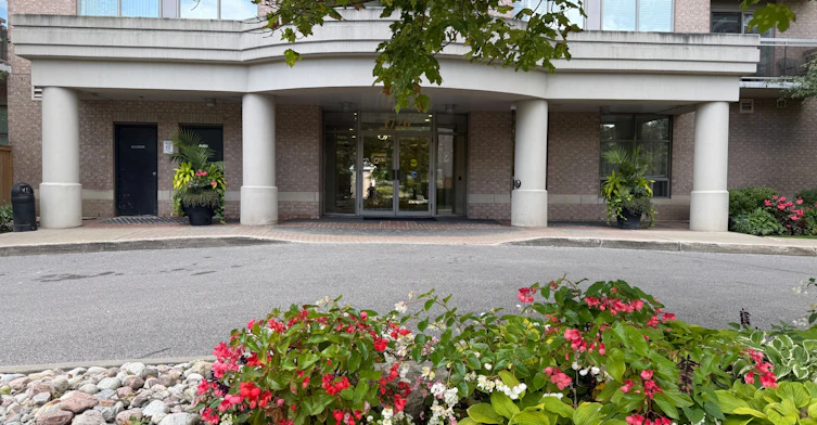 110-1720 Eglinton Avenue E, Toronto, ON, M4A 2X8