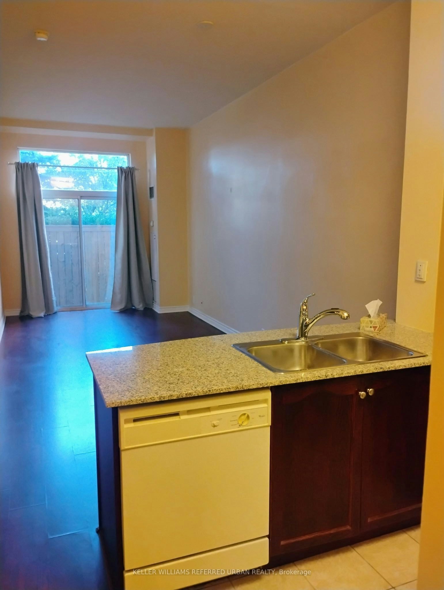 110-1720 Eglinton Avenue E, Toronto, ON, M4A 2X8 - 5
