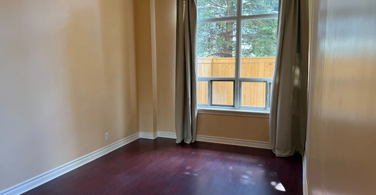 110-1720 Eglinton Avenue E, Toronto, ON, M4A 2X8 - 6