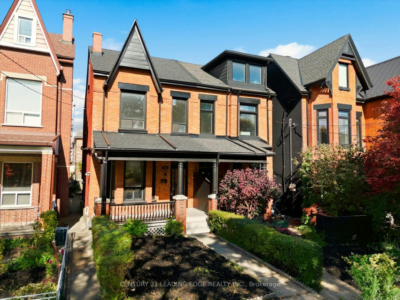 30 Ulster Street, Toronto, ON, M5S 1E3
