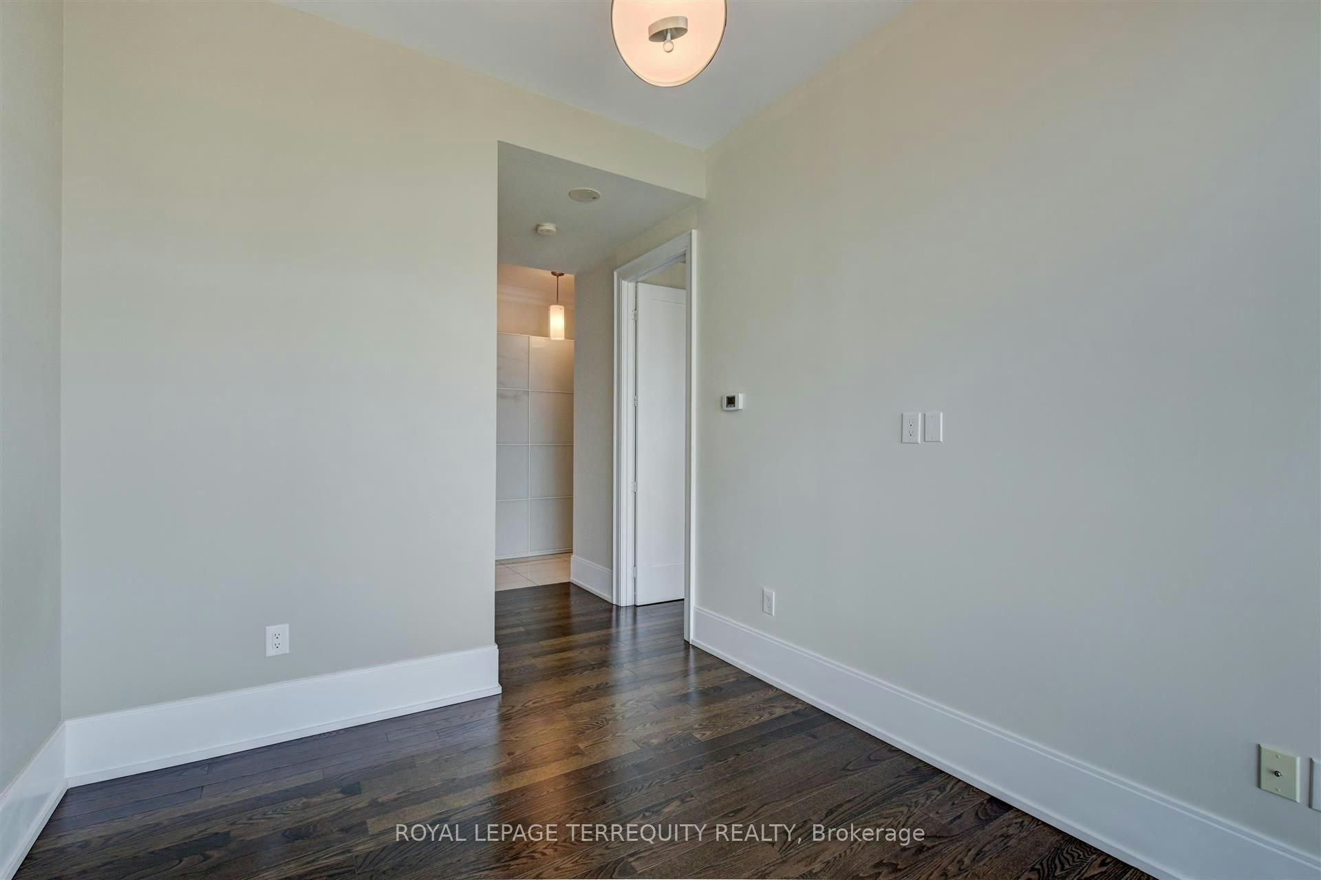 2521-70 Roehampton Avenue, Toronto, ON, M4P 1R2 - 17