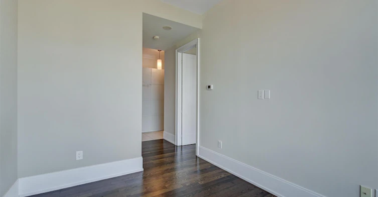 2521-70 Roehampton Avenue, Toronto, ON, M4P 1R2 - 17
