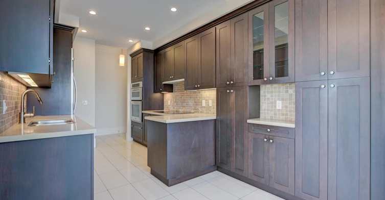 2521-70 Roehampton Avenue, Toronto, ON, M4P 1R2 - 6