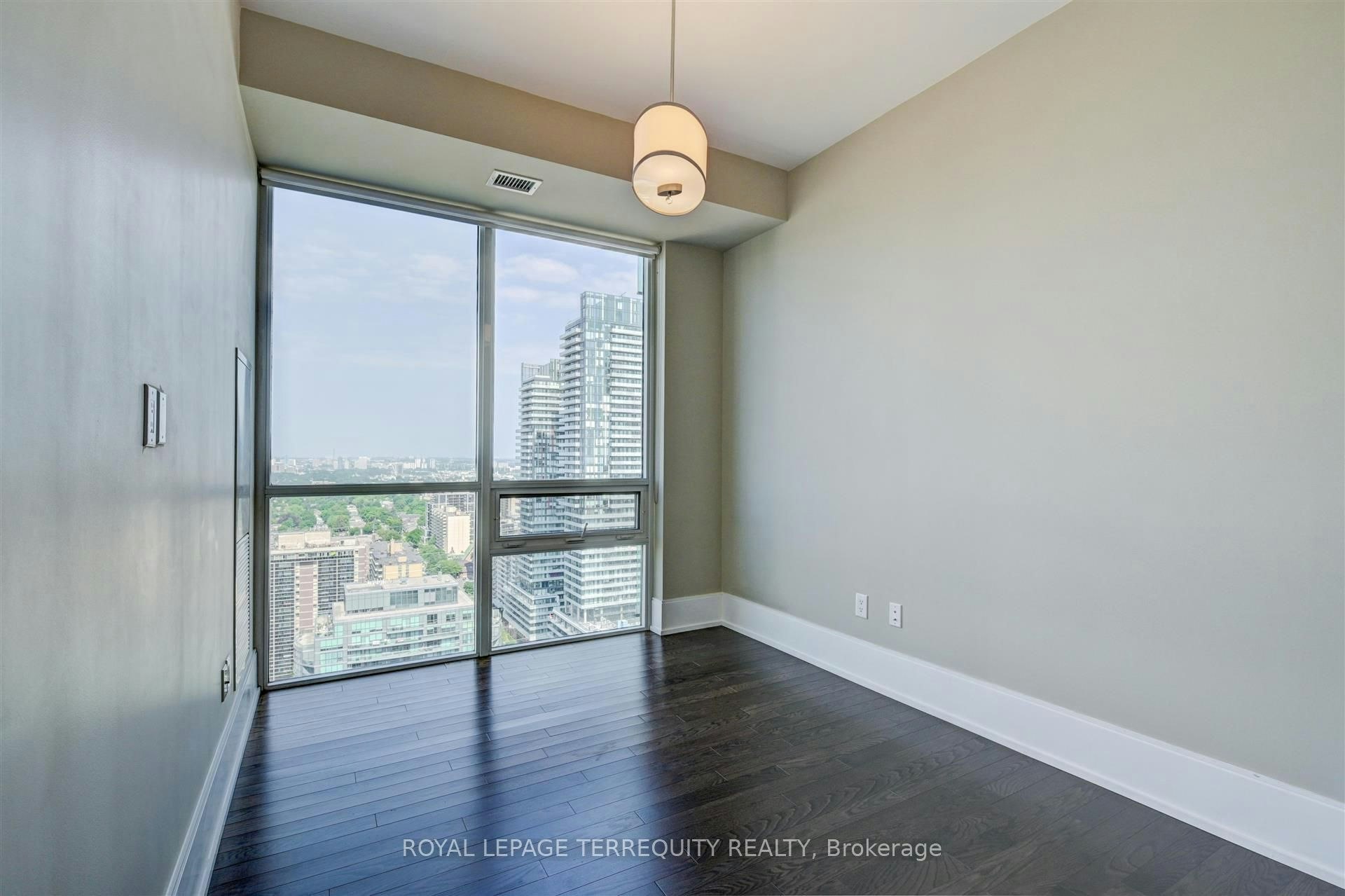 2521-70 Roehampton Avenue, Toronto, ON, M4P 1R2 - 16