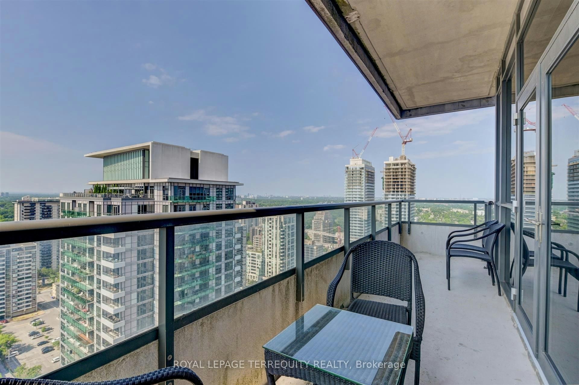 2521-70 Roehampton Avenue, Toronto, ON, M4P 1R2 - 23