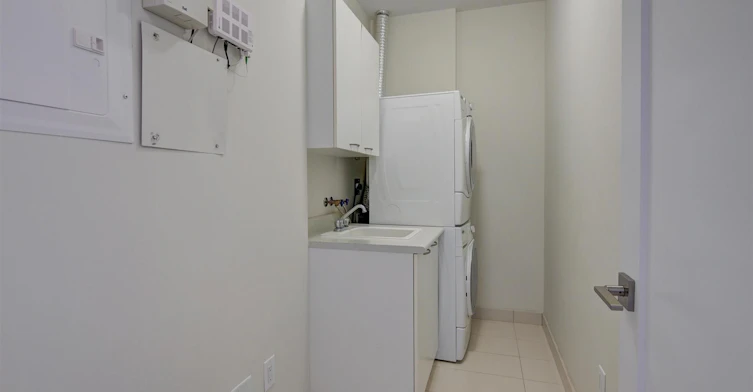 2521-70 Roehampton Avenue, Toronto, ON, M4P 1R2 - 22