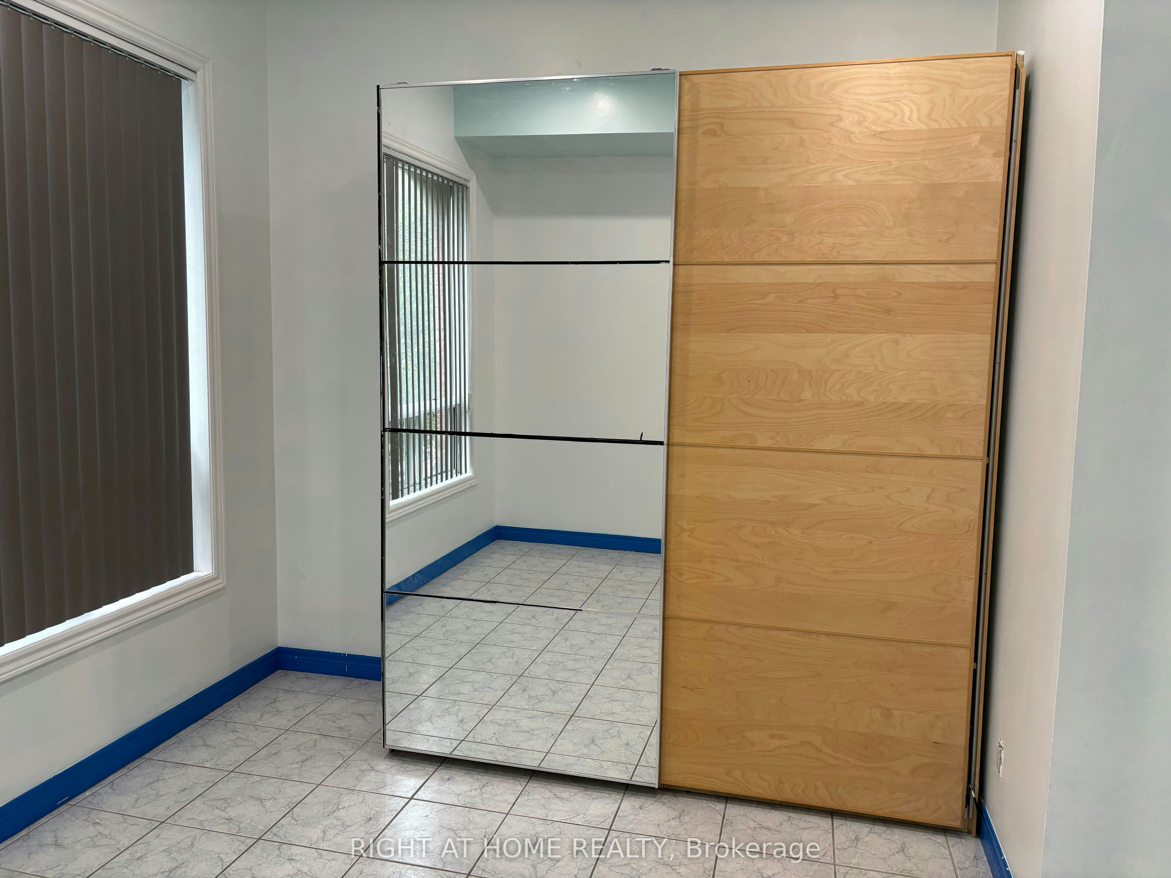 Unit 1-389 Spadina Avenue, Toronto, ON, M5T 2G6 - 5