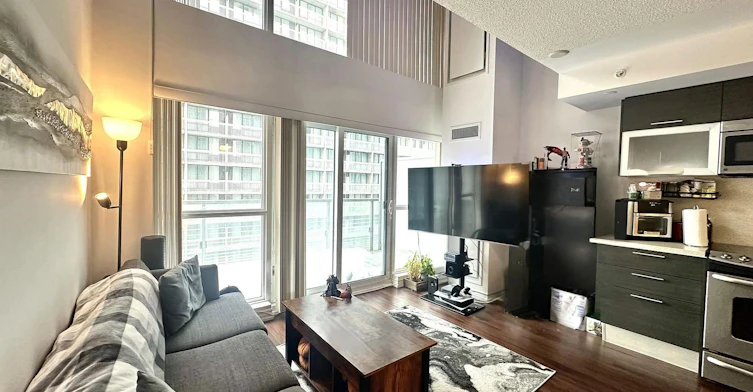 714-386 Yonge Street, Toronto, ON, M5B 0A5 - 2