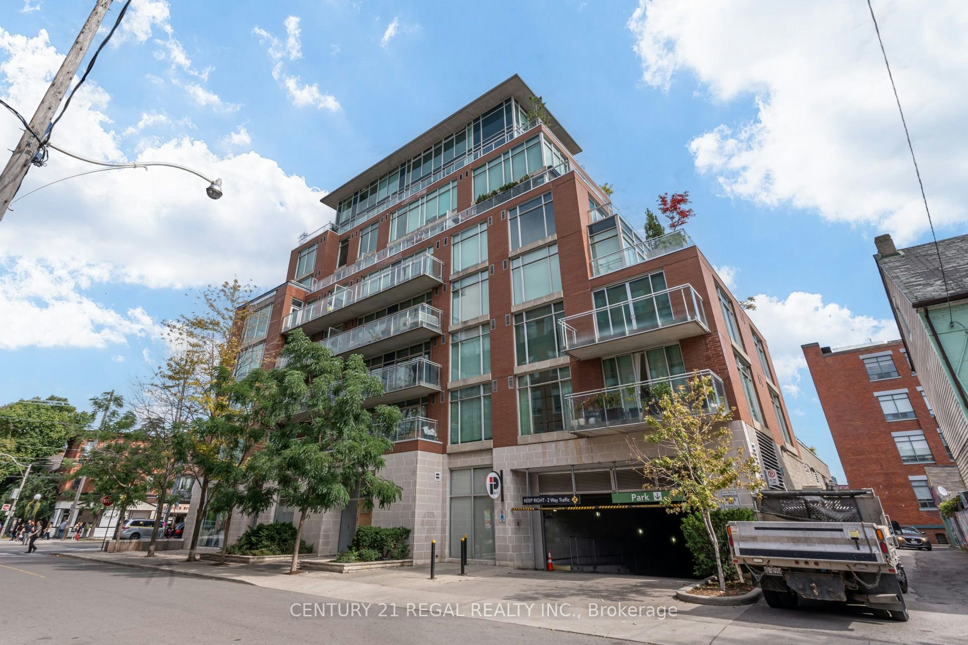 306-301 Markham Street, Toronto, ON, M6J 3X2 - 2
