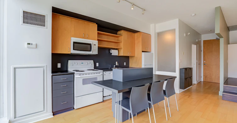 306-301 Markham Street, Toronto, ON, M6J 3X2 - 16