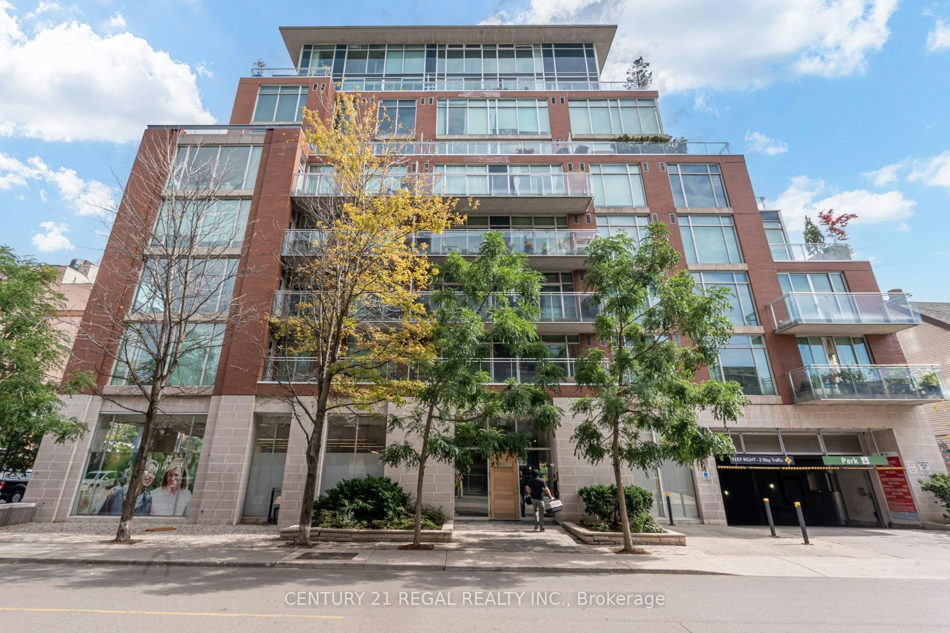 306-301 Markham Street, Toronto, ON, M6J 3X2