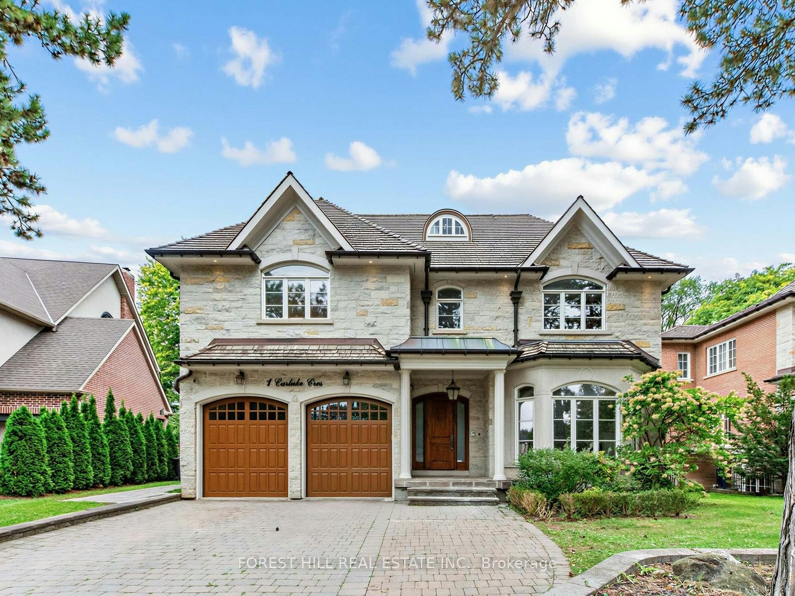1B Carluke Crescent, Toronto, ON, M2L 2H7