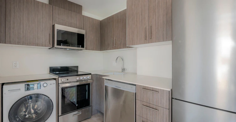 4-35-851 Sheppard Avenue W, Toronto, ON, M3H 0G2 - 6