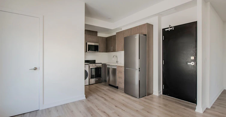 4-35-851 Sheppard Avenue W, Toronto, ON, M3H 0G2 - 9