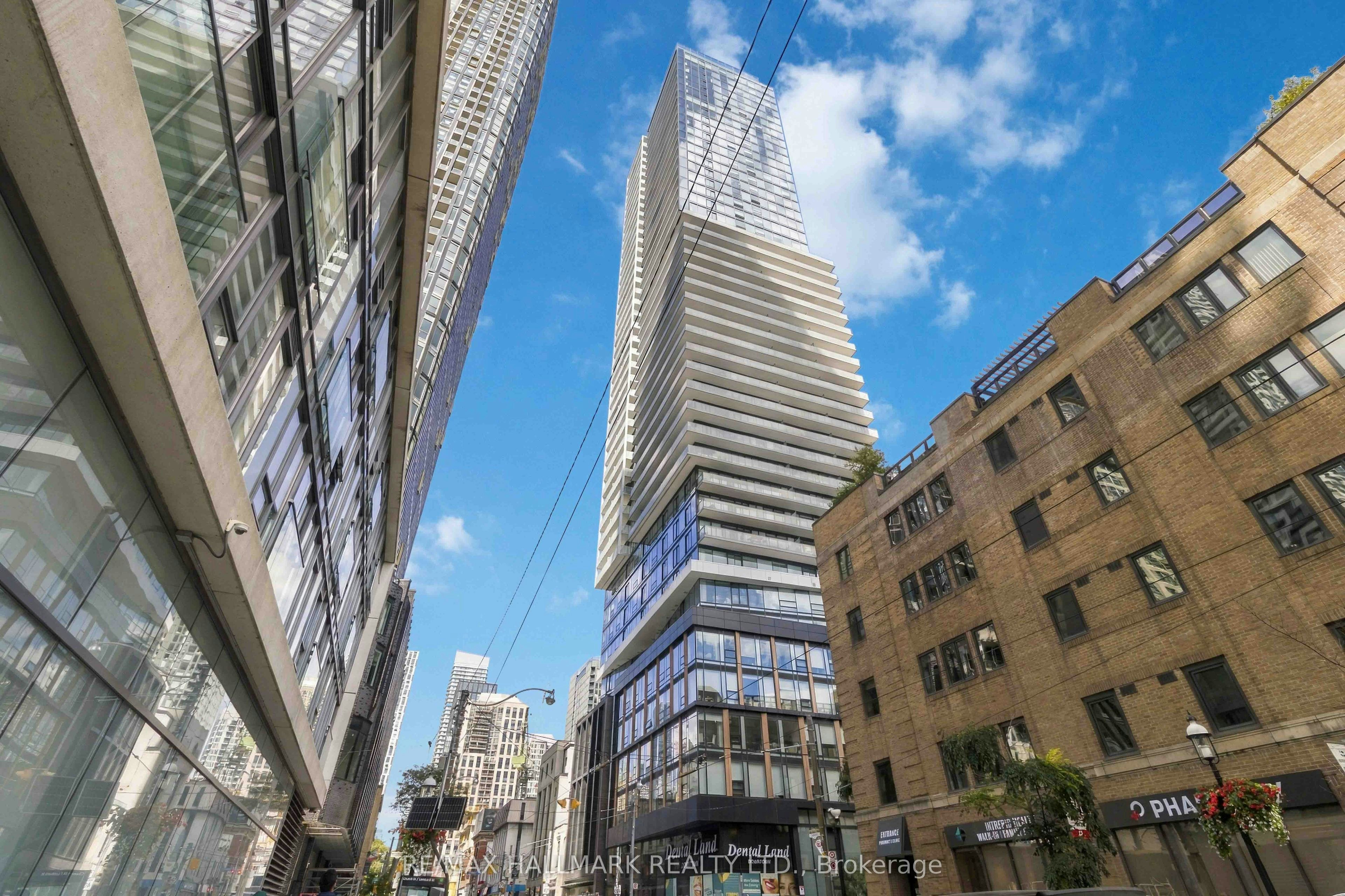 5002-89 Church Street, Toronto, ON, M5C 0B7 - 2