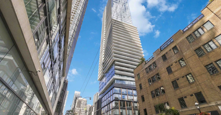 5002-89 Church Street, Toronto, ON, M5C 0B7 - 2