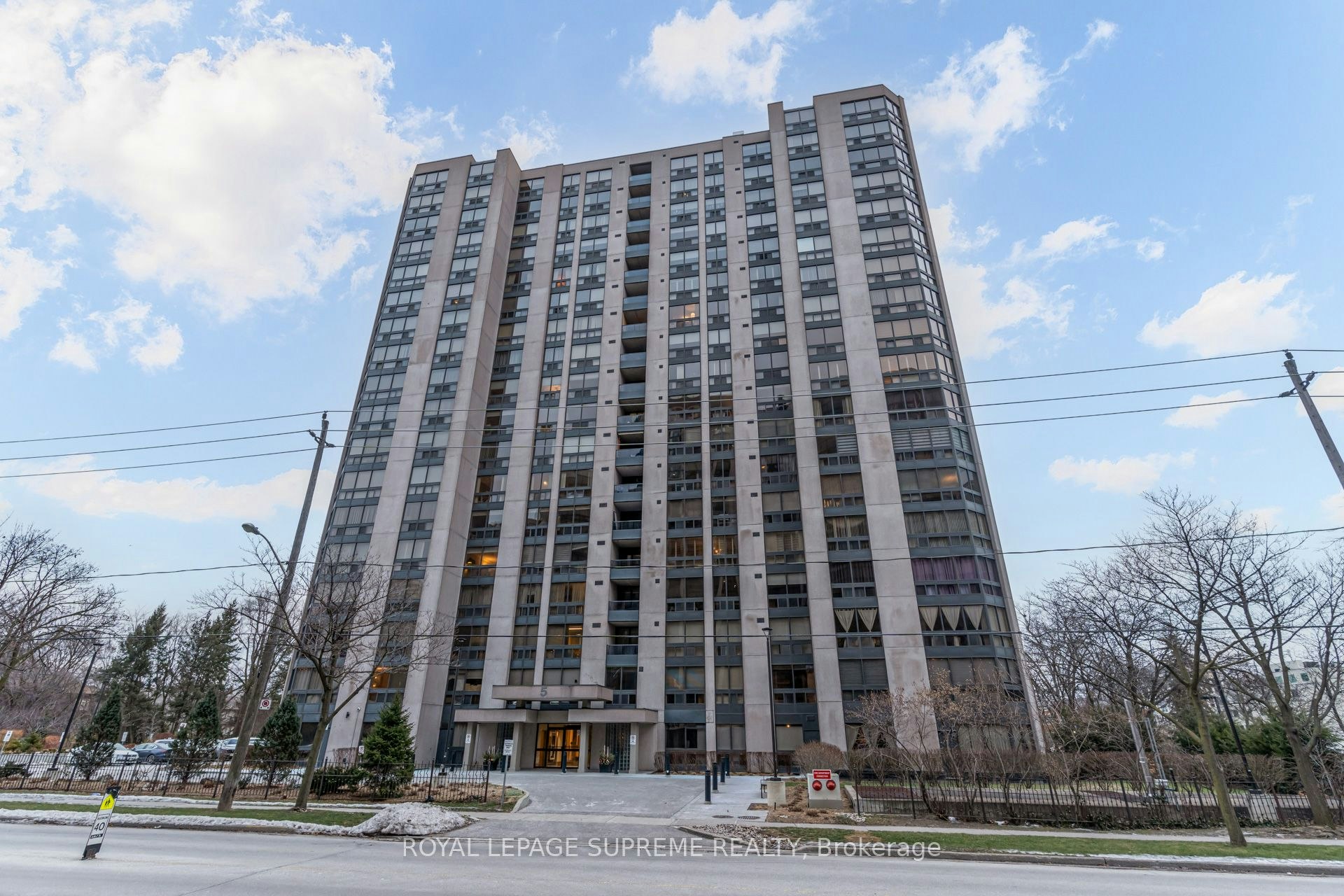 1804-5 Kenneth Avenue, Toronto, ON, M2N 6M7