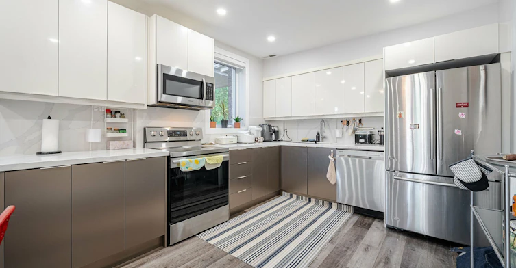 2nd Floor-193 Heath Street W, Toronto, ON, M4V 1V3 - 18