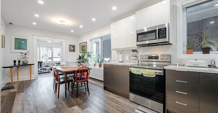 2nd Floor-193 Heath Street W, Toronto, ON, M4V 1V3 - 21