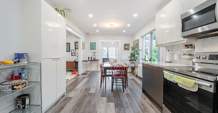 2nd Floor-193 Heath Street W, Toronto, ON, M4V 1V3 - 22