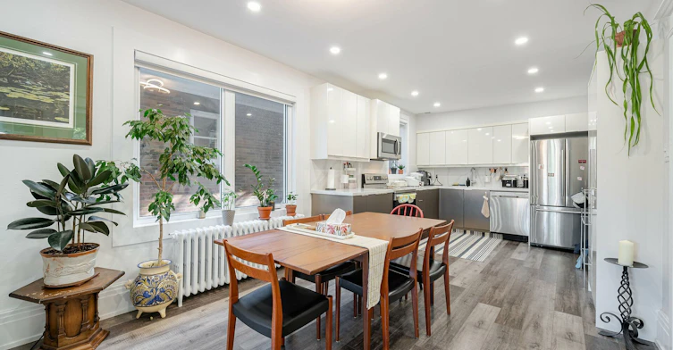 2nd Floor-193 Heath Street W, Toronto, ON, M4V 1V3 - 17