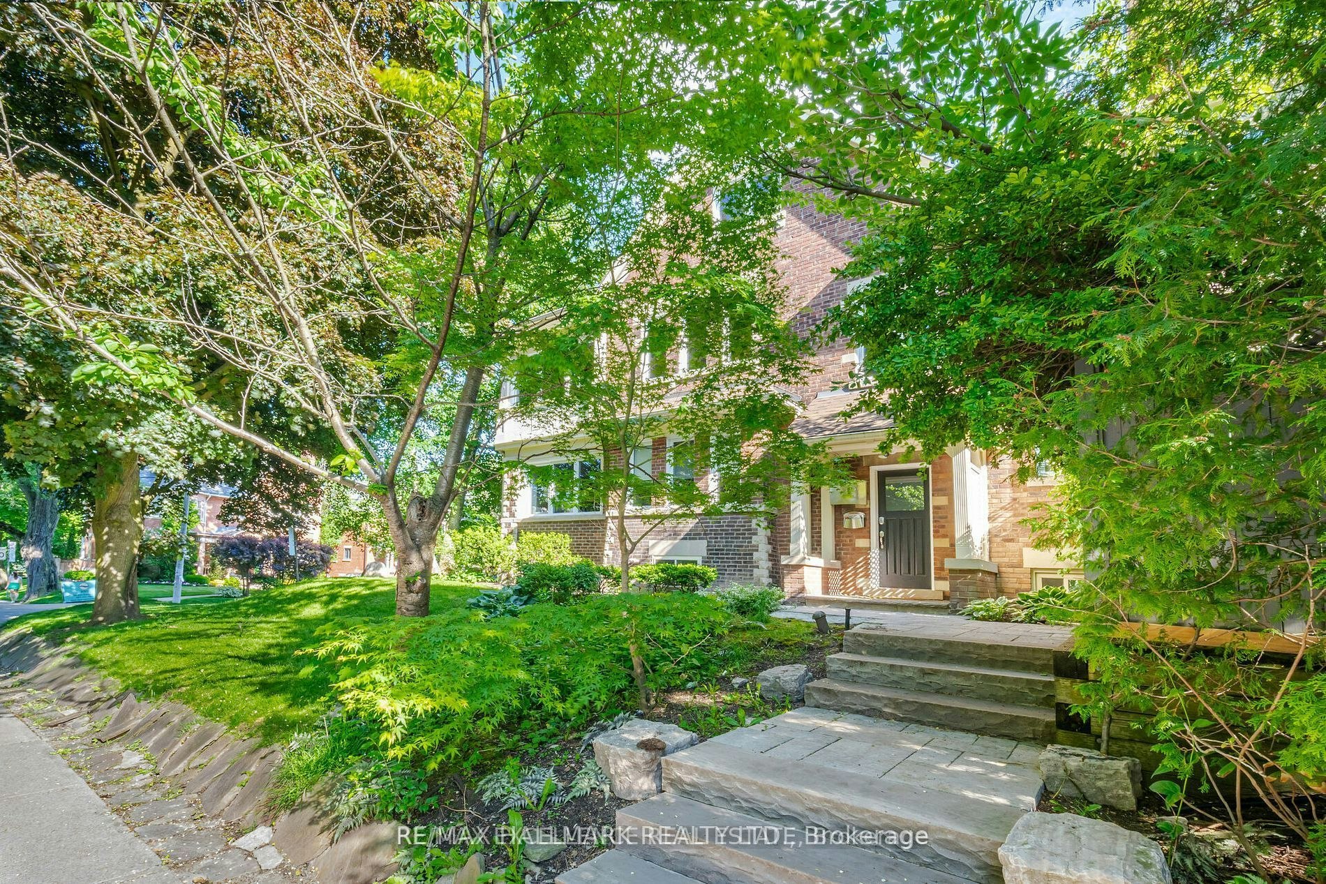 2nd Floor-193 Heath Street W, Toronto, ON, M4V 1V3 - 4