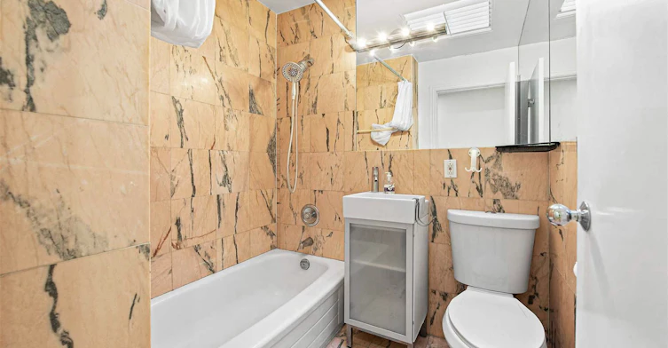 110 Belmont Street, Toronto, ON, M5R 1P8 - 19