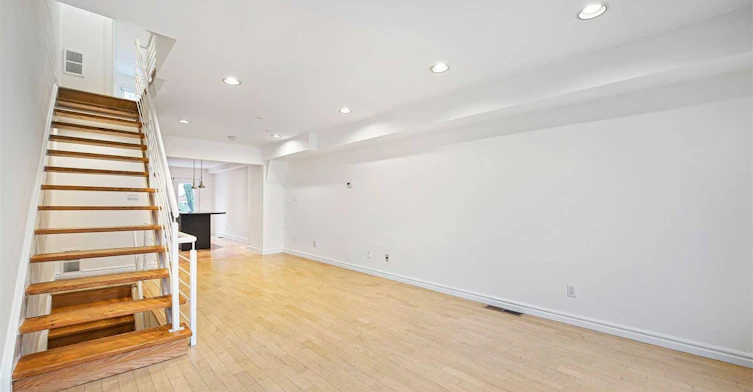 110 Belmont Street, Toronto, ON, M5R 1P8 - 7
