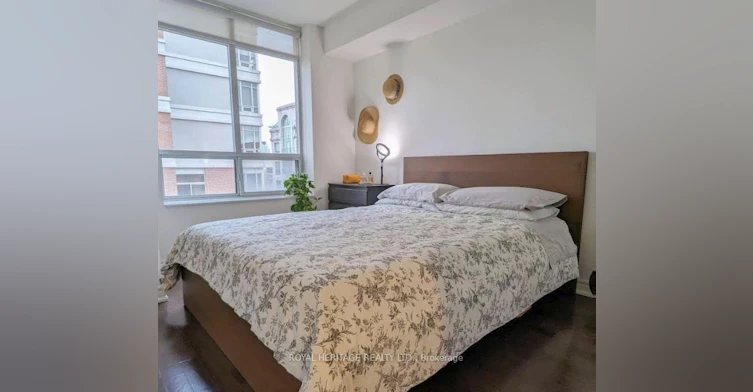 60 St Clair Avenue W, Toronto, ON, M4V 1M1 - 7