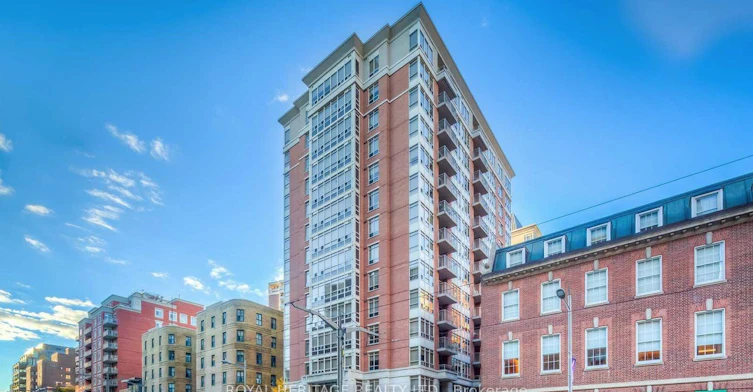 60 St Clair Avenue W, Toronto, ON, M4V 1M1 - 2