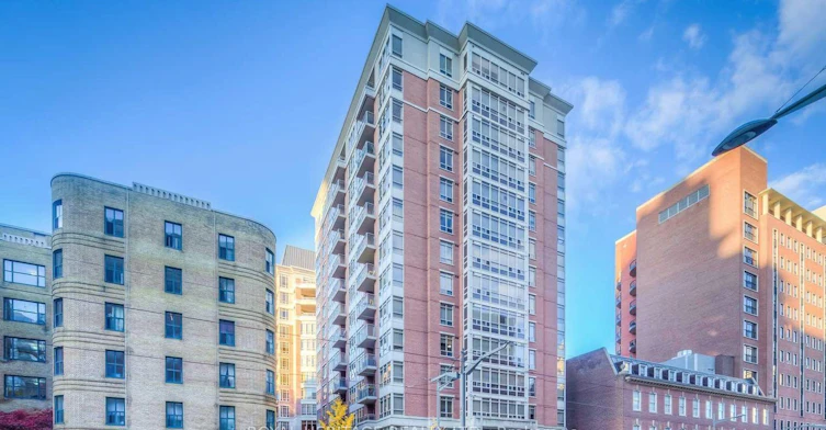 60 St Clair Avenue W, Toronto, ON, M4V 1M1 - 10
