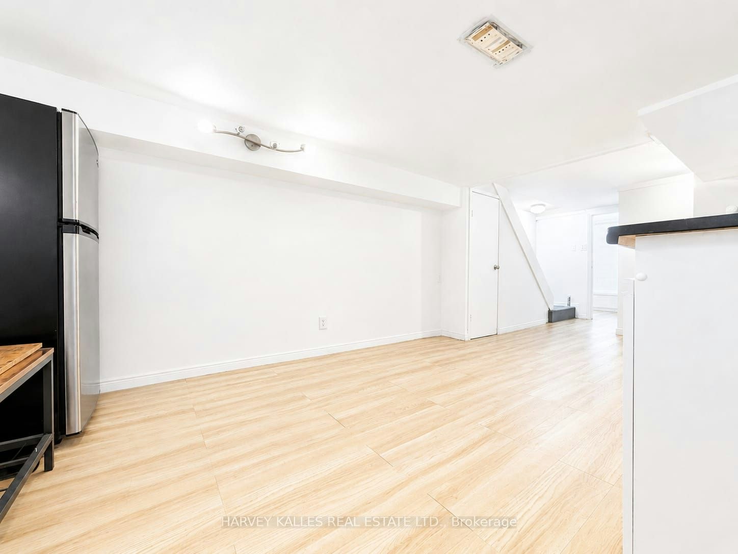 Bsmnt-327 Howland Avenue, Toronto, ON, M5R 3C1 - 7