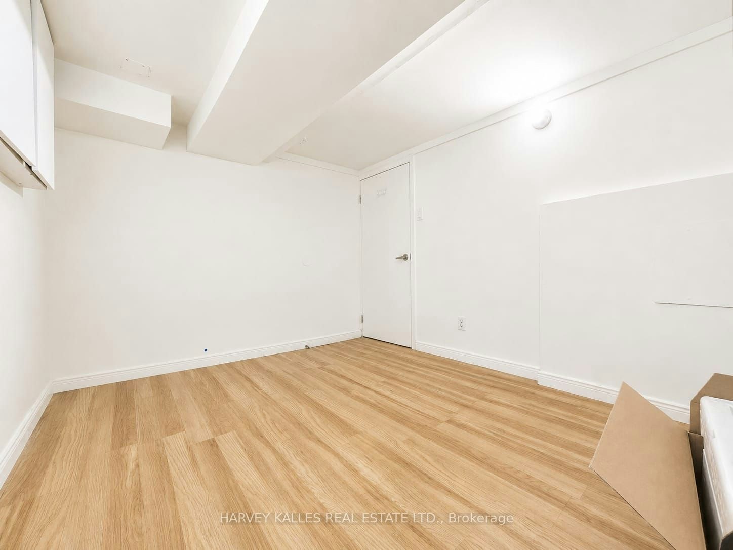 Bsmnt-327 Howland Avenue, Toronto, ON, M5R 3C1 - 8