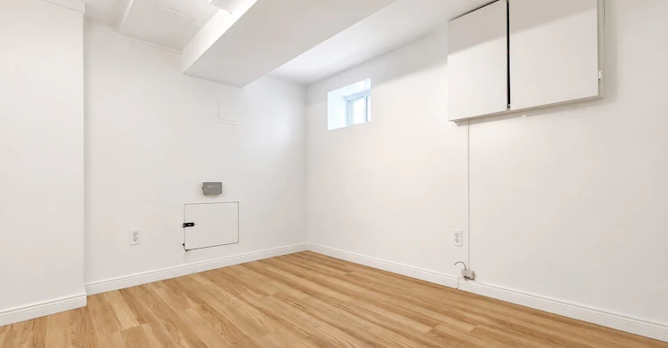 Bsmnt-327 Howland Avenue, Toronto, ON, M5R 3C1 - 9