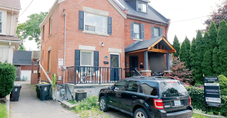 Bsmnt-327 Howland Avenue, Toronto, ON, M5R 3C1