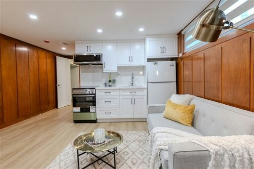 Lower  B-201 Goddard Street, Toronto, ON, M3H 5E7 - 9