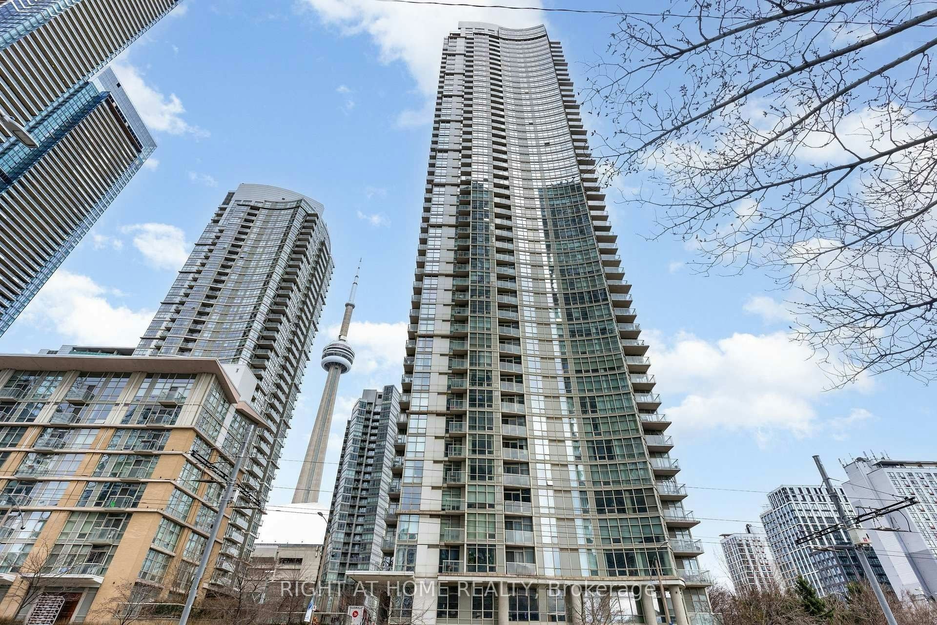 811-35 Mariner Terrace, Toronto, ON, M5V 3V9