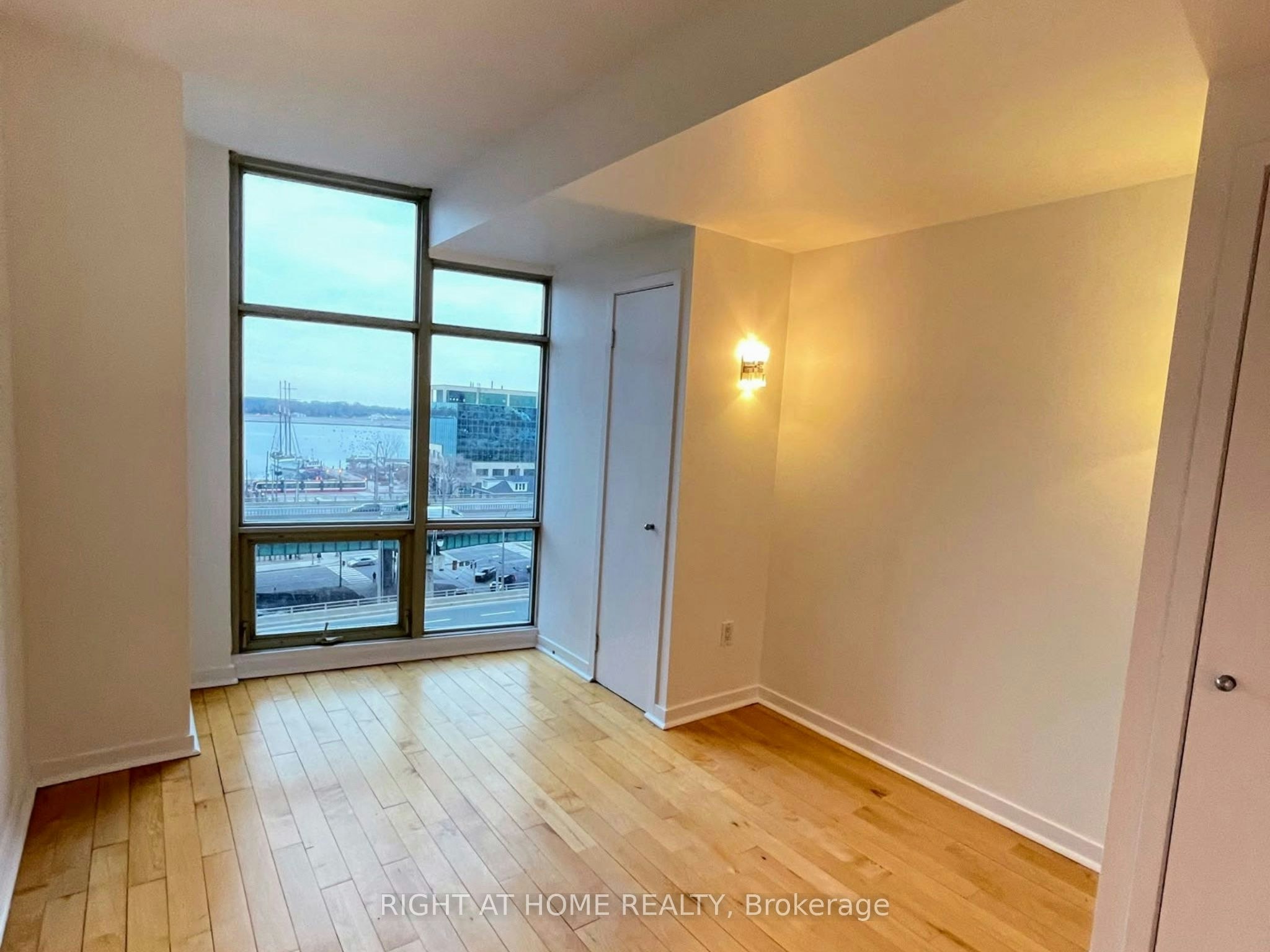 811-35 Mariner Terrace, Toronto, ON, M5V 3V9 - 7