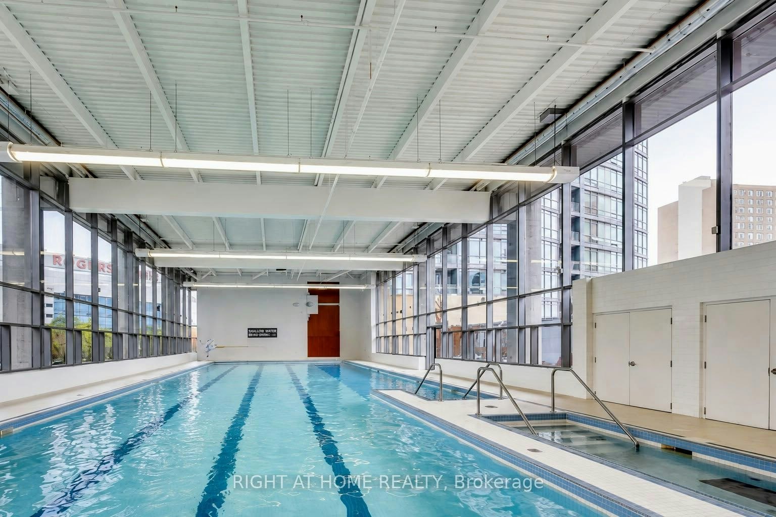811-35 Mariner Terrace, Toronto, ON, M5V 3V9 - 13