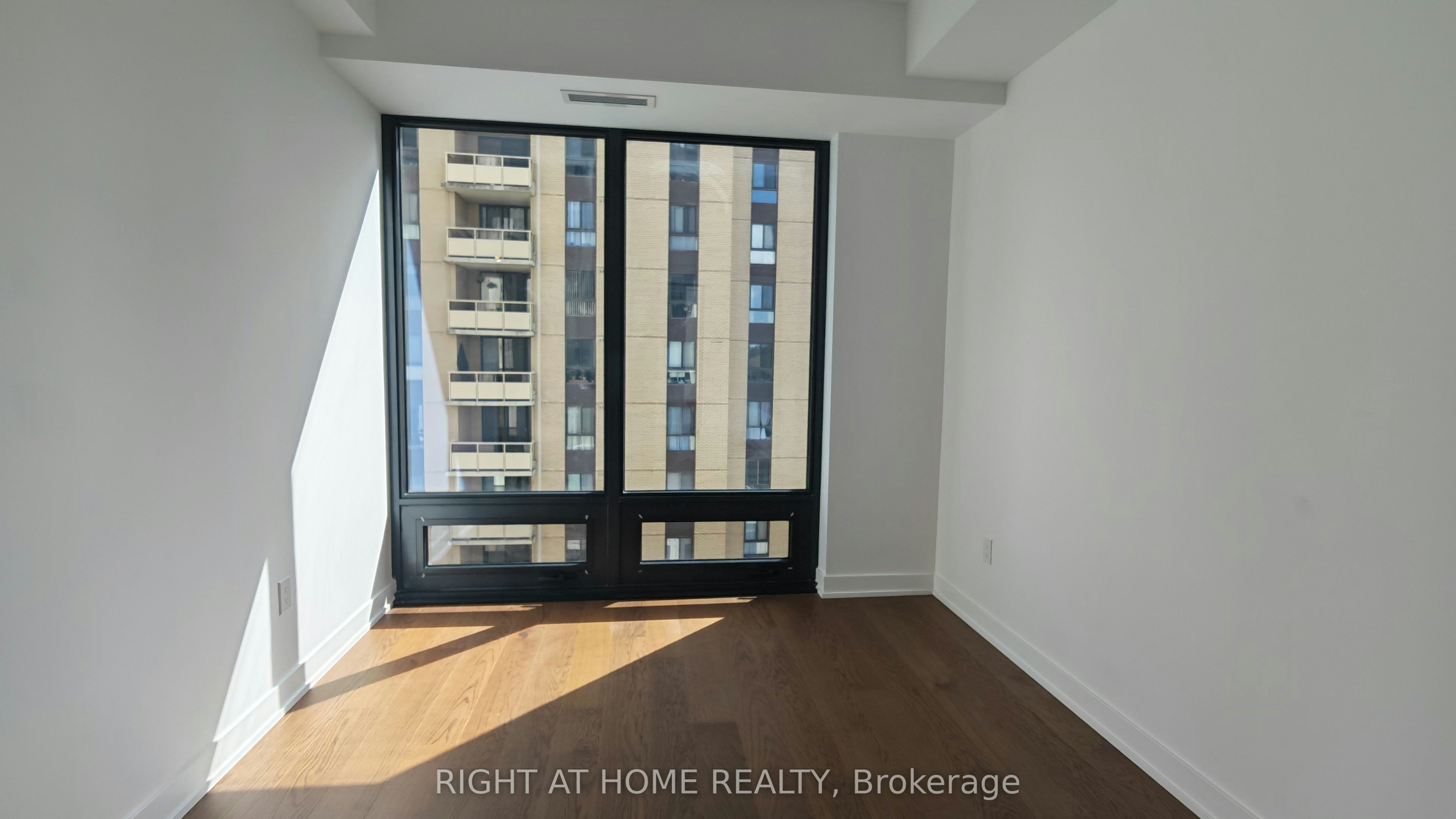 1205-91 Montclair Avenue, Toronto, ON, M5P 0B1 - 7