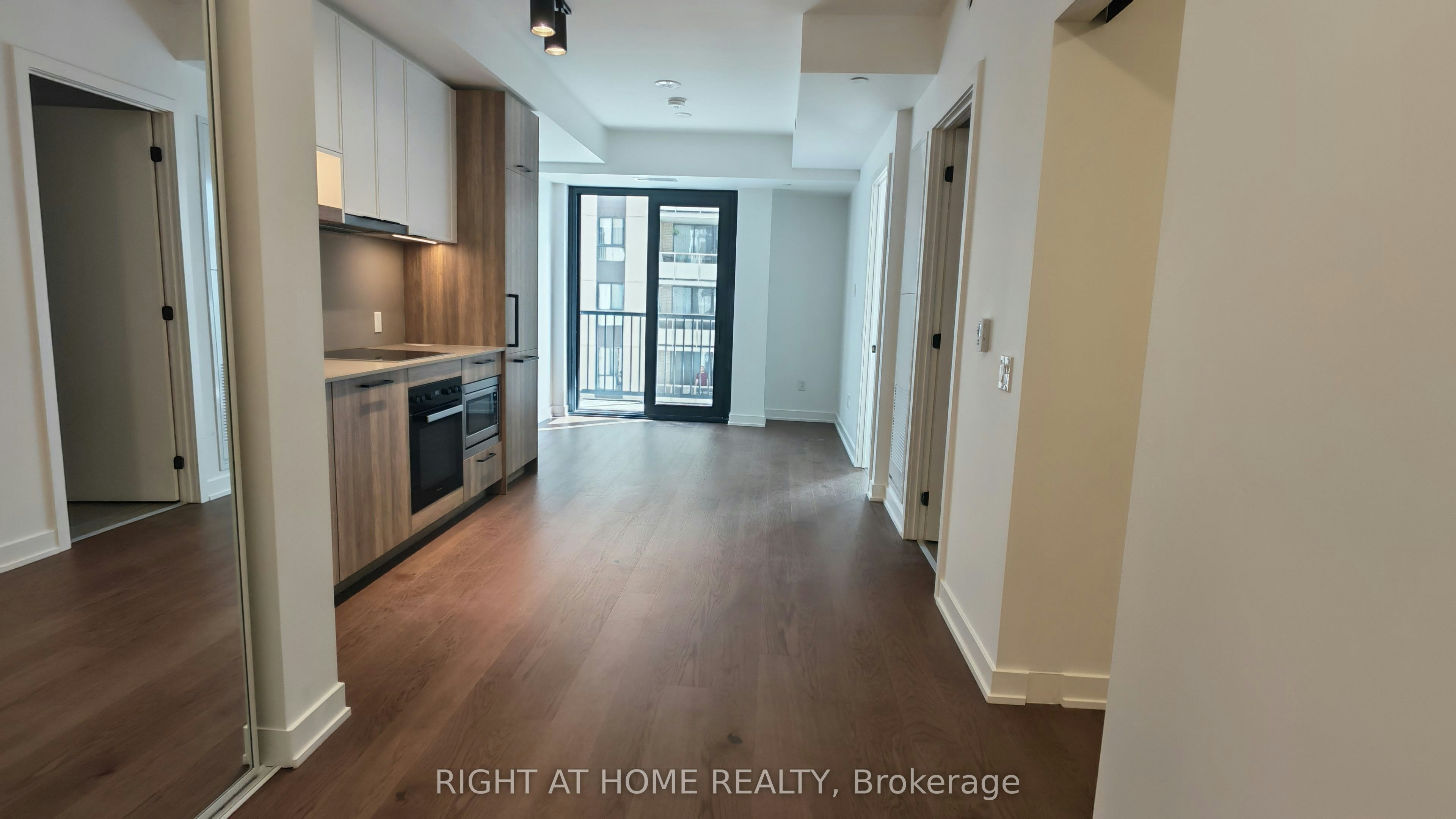 1205-91 Montclair Avenue, Toronto, ON, M5P 0B1 - 3