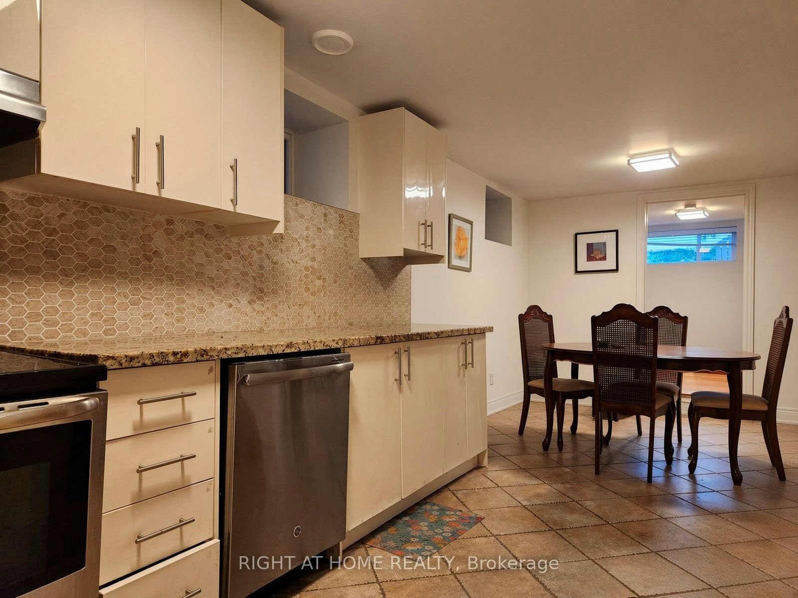1-490 Brock Avenue, Toronto, ON, M6H 3N3 - 5