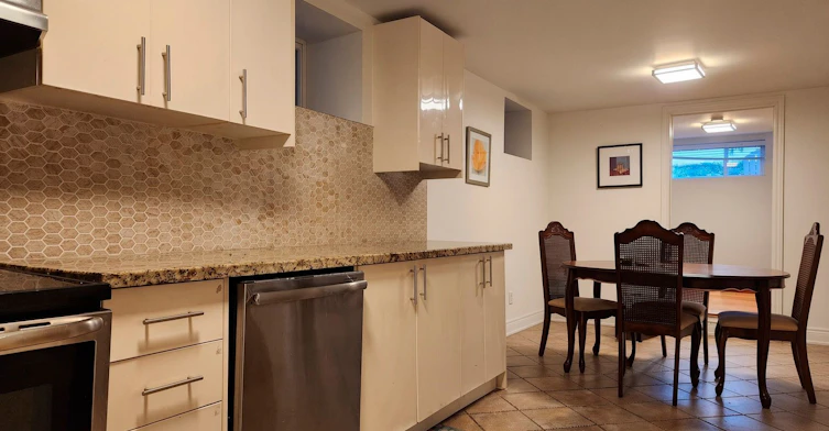 1-490 Brock Avenue, Toronto, ON, M6H 3N3 - 5
