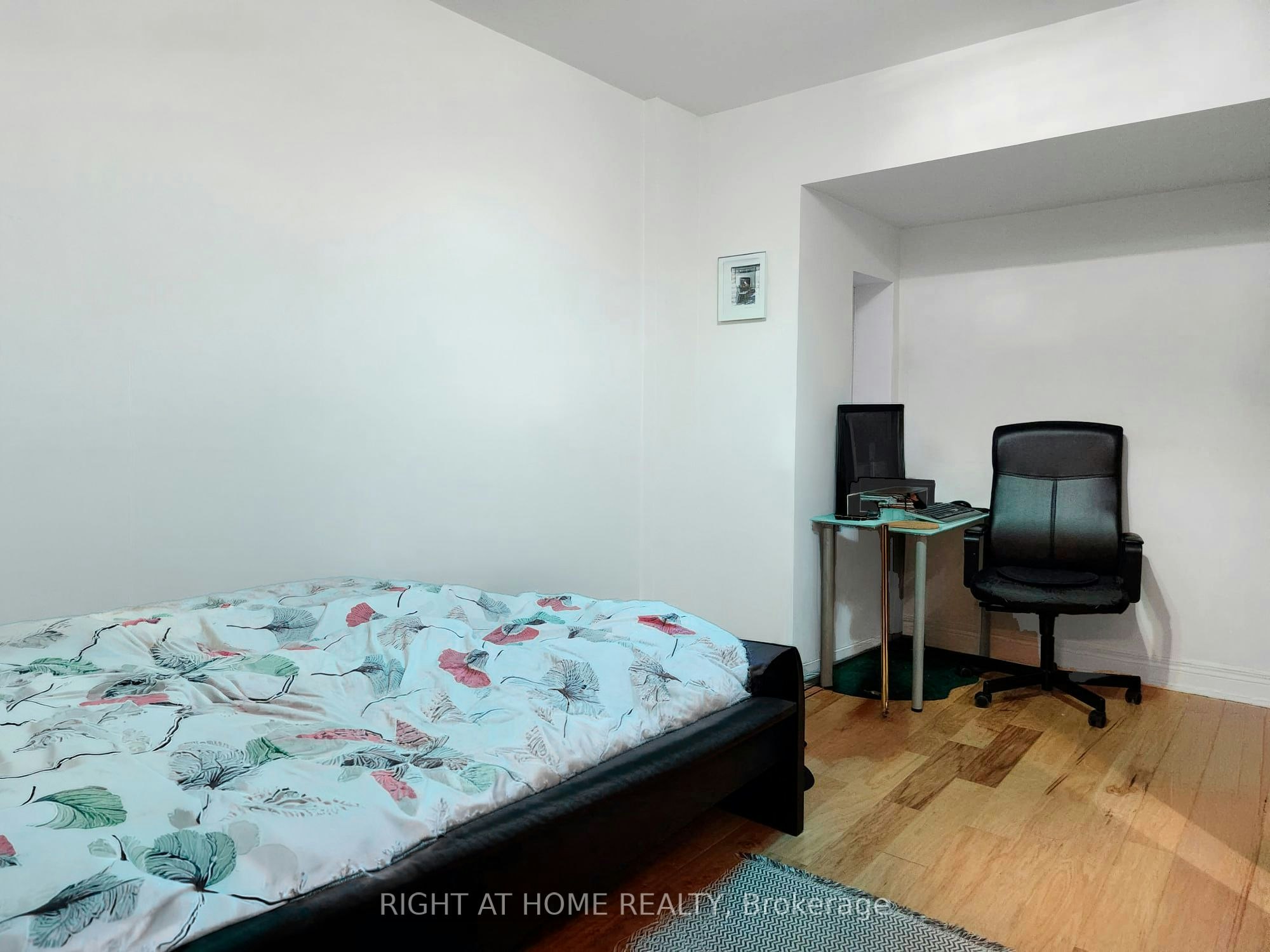 1-490 Brock Avenue, Toronto, ON, M6H 3N3 - 8