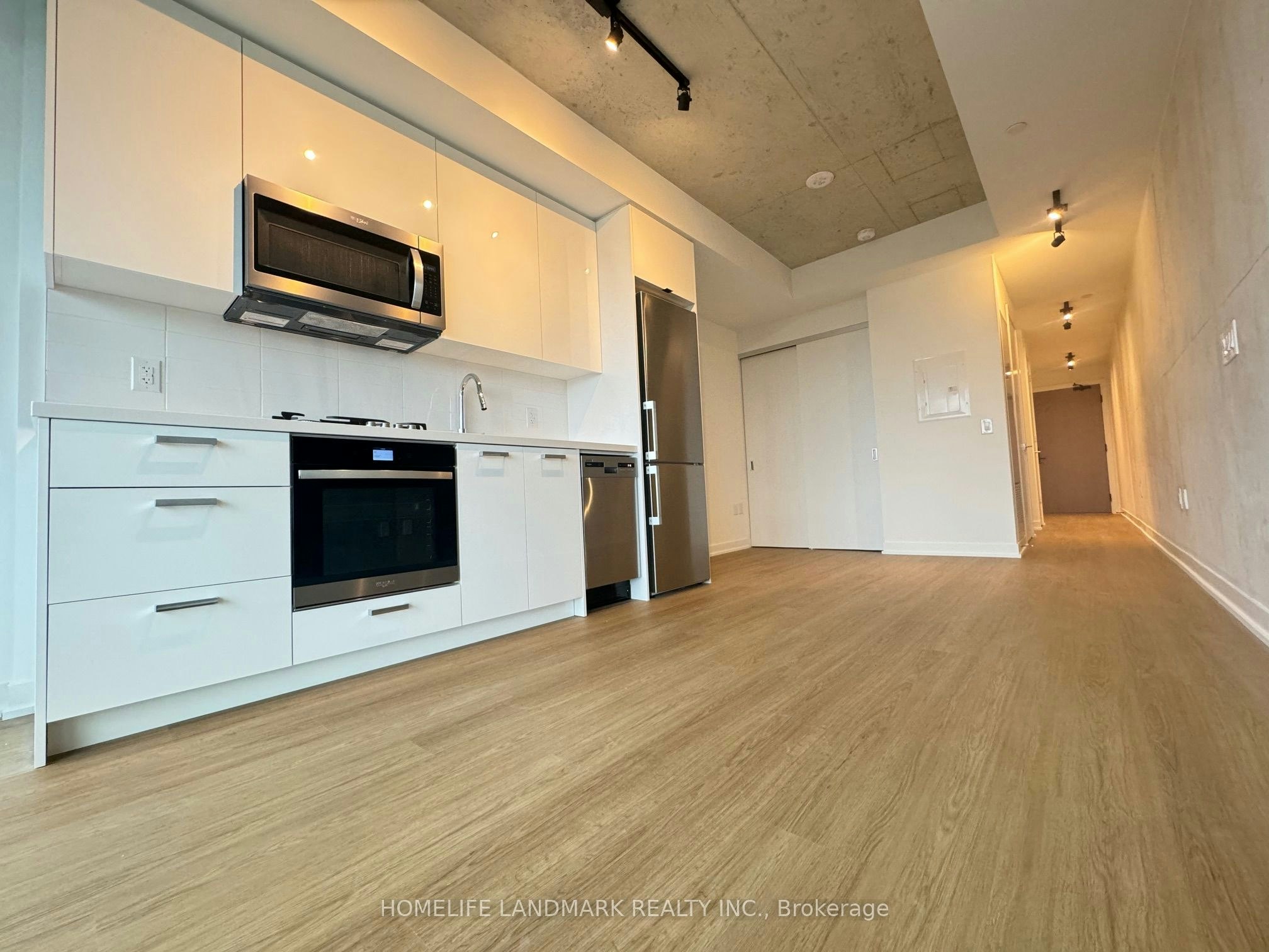 1015-195 Mccaul Street, Toronto, ON, M5T 0E5 - 2